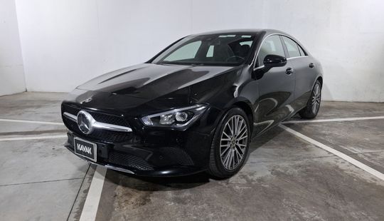 Mercedes Benz • Clase CLA