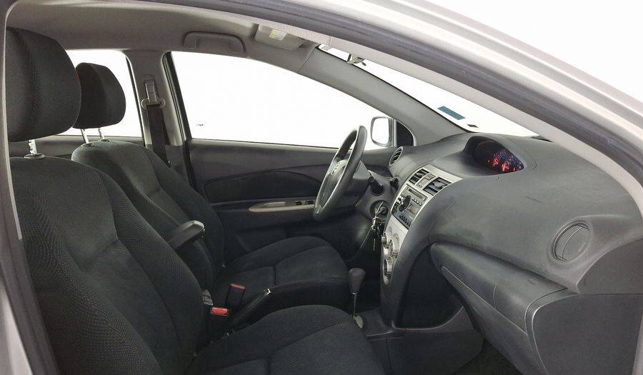 Toyota Yaris 1.5 SEDAN PREMIUM AT Sedan 2016