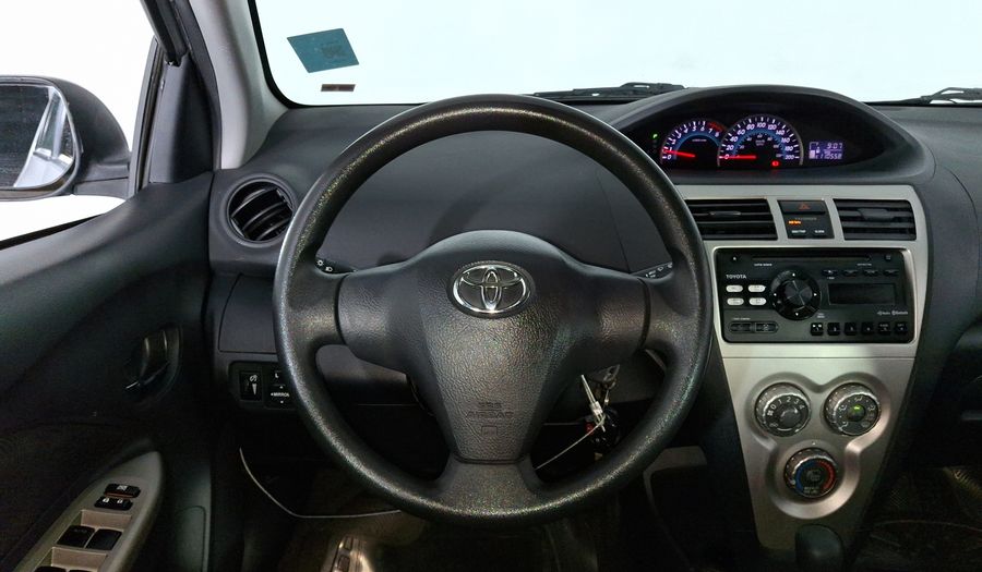 Toyota Yaris 1.5 SEDAN PREMIUM AT Sedan 2016