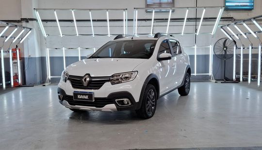 Renault • Sandero Stepway