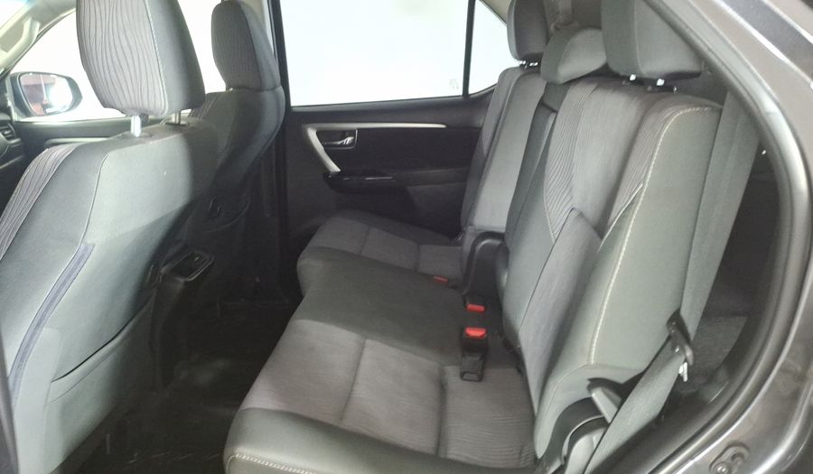 Toyota Fortuner 2.8D AUTO SRX 4WD Suv 2024