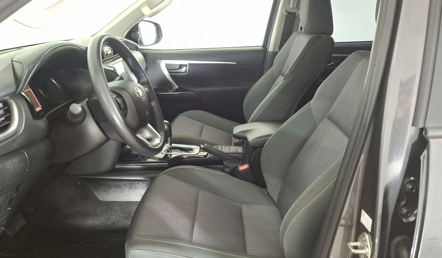 Toyota Fortuner 2.8D AUTO SRX 4WD Suv 2024