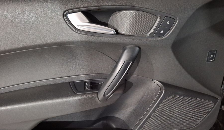 Audi A1 1.4 TFSI COOL S TRONIC Hatchback 2012