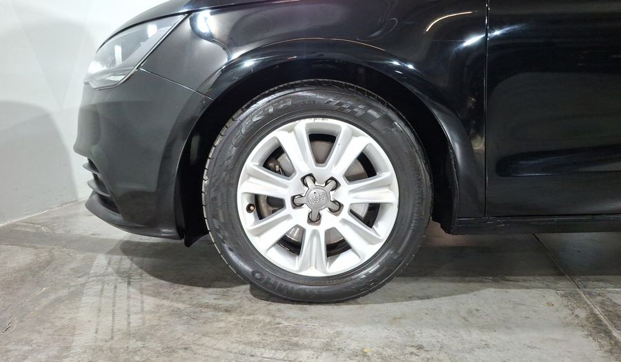 Audi A1 1.4 TFSI COOL S TRONIC Hatchback 2012