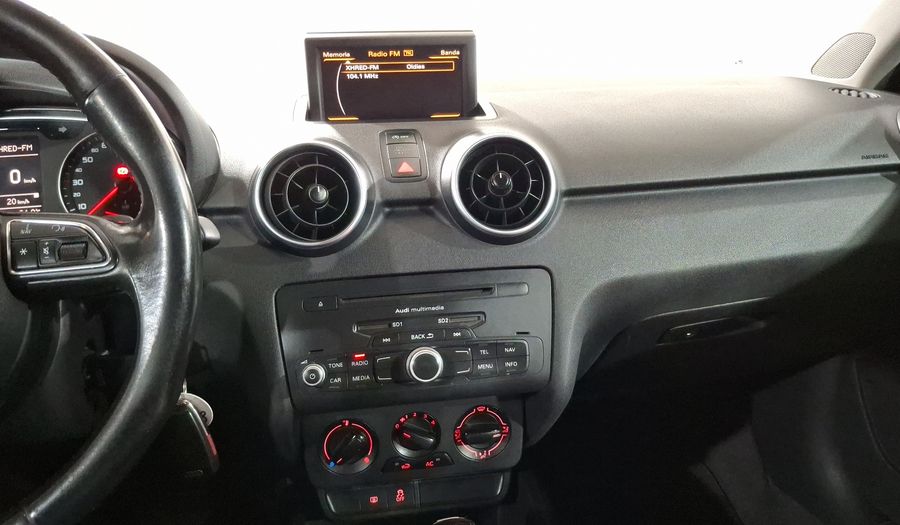 Audi A1 1.4 TFSI COOL S TRONIC Hatchback 2012