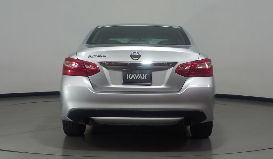 Nissan Altima 2.5 ADVANCE NAVI CVT Sedan 2017