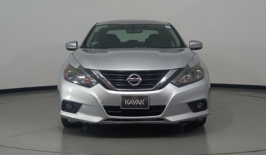 Nissan Altima 2.5 ADVANCE NAVI CVT Sedan 2017