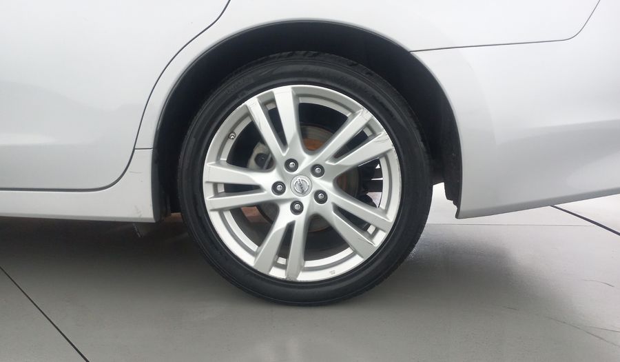 Nissan Altima 2.5 ADVANCE NAVI CVT Sedan 2017
