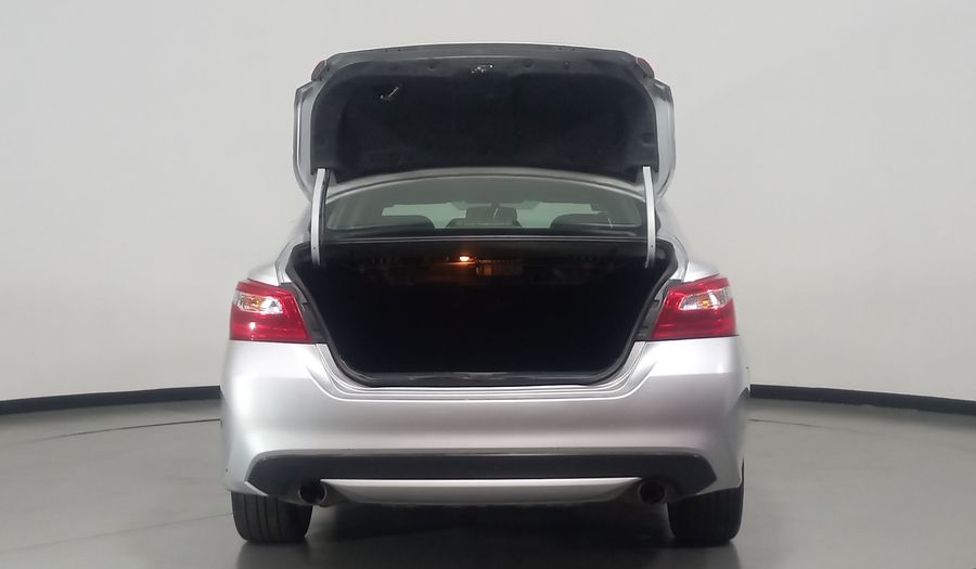 Nissan Altima 2.5 ADVANCE NAVI CVT Sedan 2017