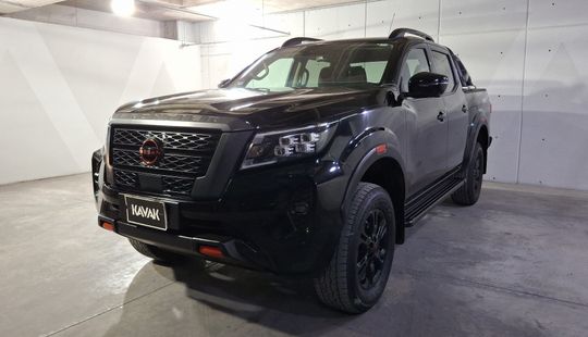 Nissan • Frontier