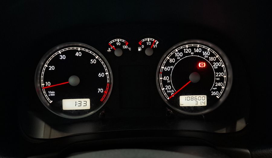 Volkswagen Bora 2.0 TRENDLINE Sedan 2013