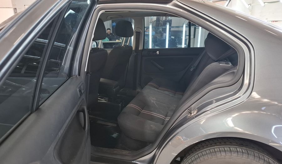 Volkswagen Bora 2.0 TRENDLINE Sedan 2013