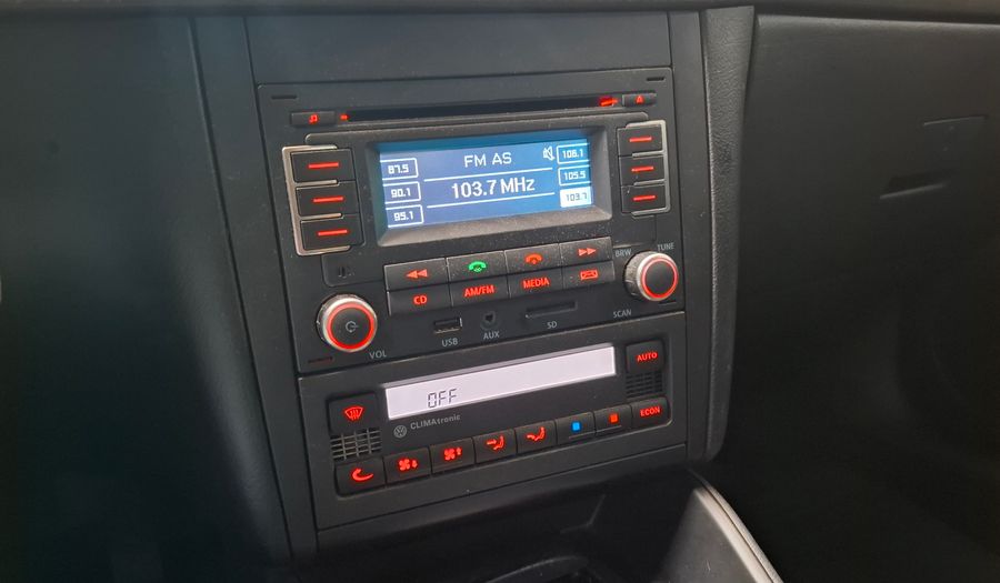 Volkswagen Bora 2.0 TRENDLINE Sedan 2013