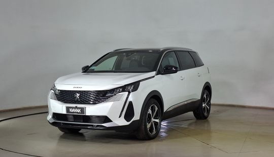 Peugeot • 5008
