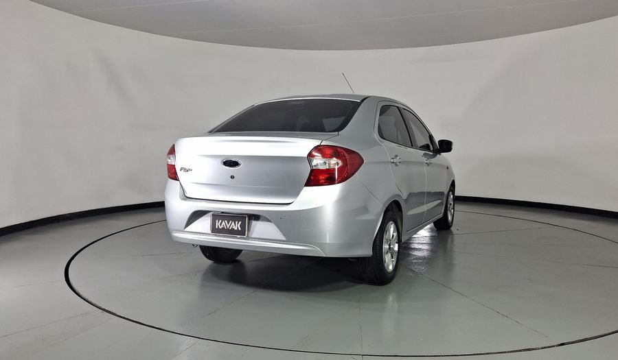 Ford Figo 1.5 FIGO TITANIUM AT Sedan 2017