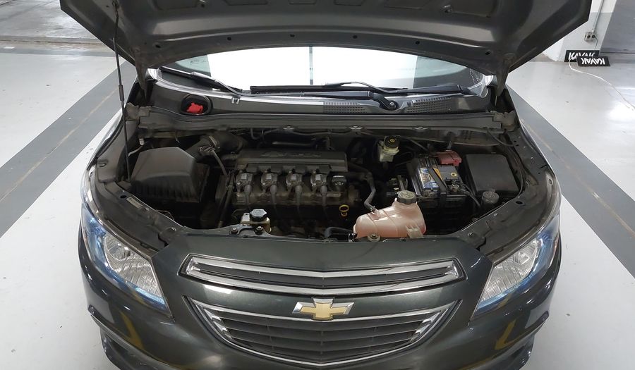 Chevrolet Onix 1.4 SPE/4 LT Hatchback 2016
