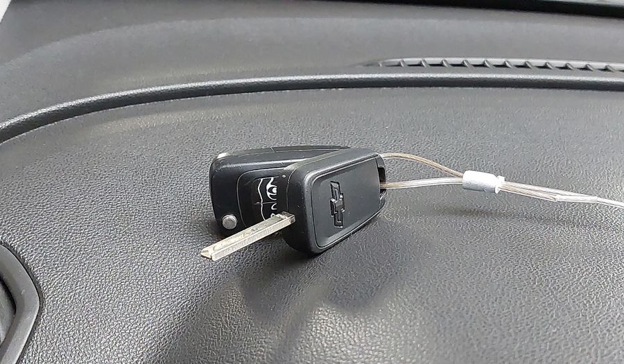 Chevrolet Onix 1.4 SPE/4 LT Hatchback 2016