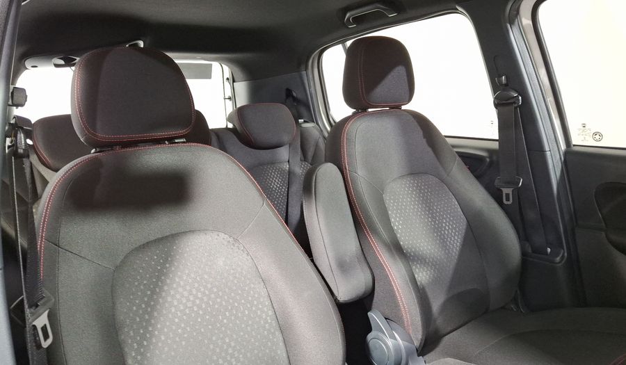 Fiat Uno 1.4 SPORTING Hatchback 2019