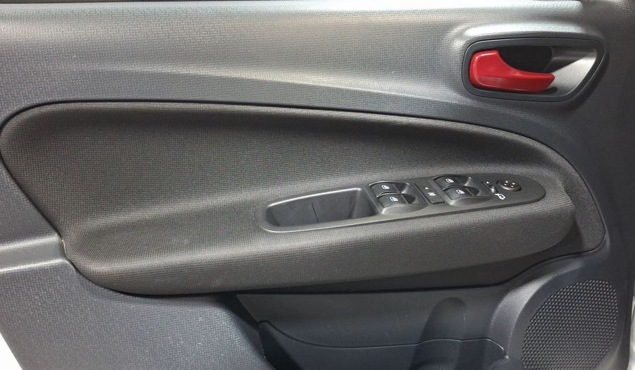 Fiat Uno 1.4 SPORTING Hatchback 2019