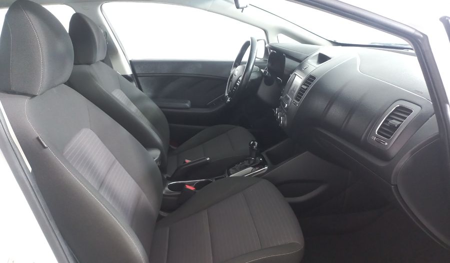 Kia Forte 2.0 EX AUTO Hatchback 2018