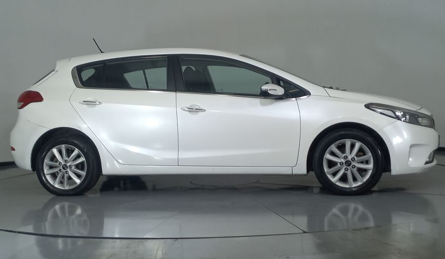 Kia Forte 2.0 EX AUTO Hatchback 2018
