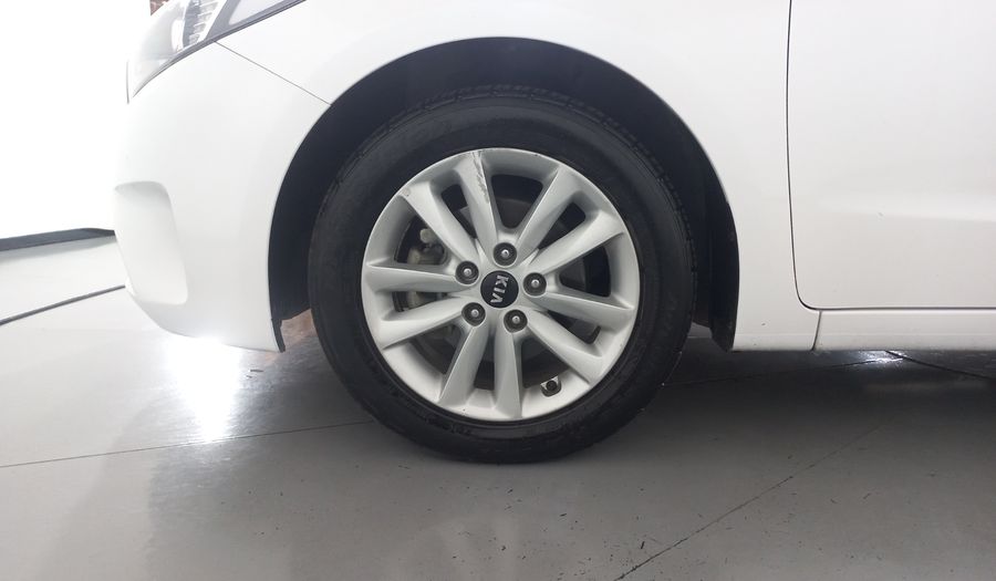 Kia Forte 2.0 EX AUTO Hatchback 2018