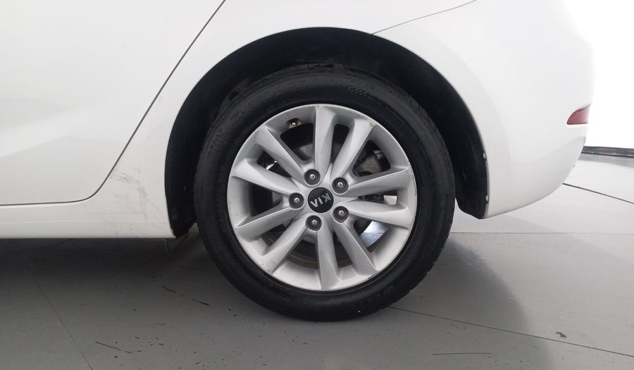Kia Forte 2.0 EX AUTO Hatchback 2018