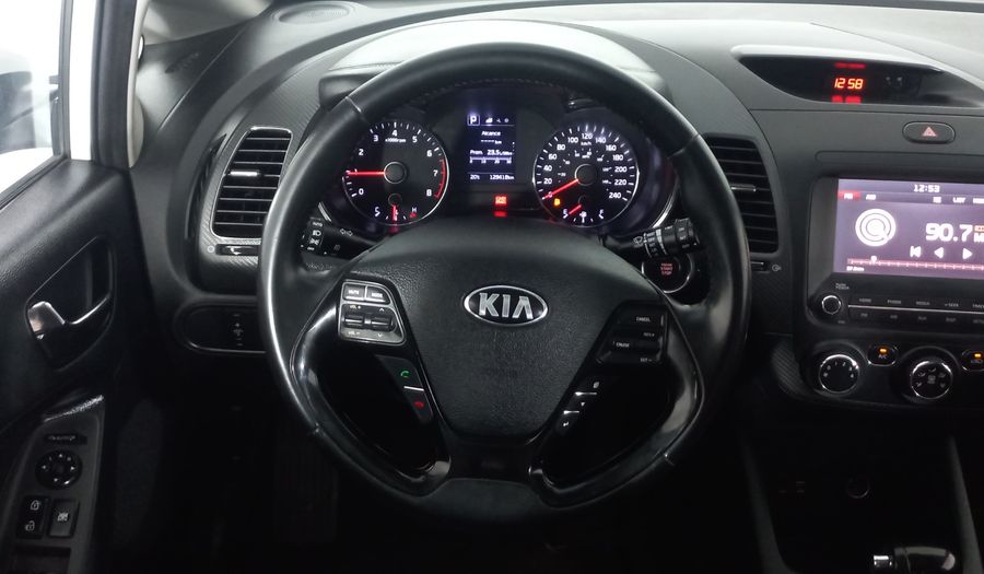 Kia Forte 2.0 EX AUTO Hatchback 2018