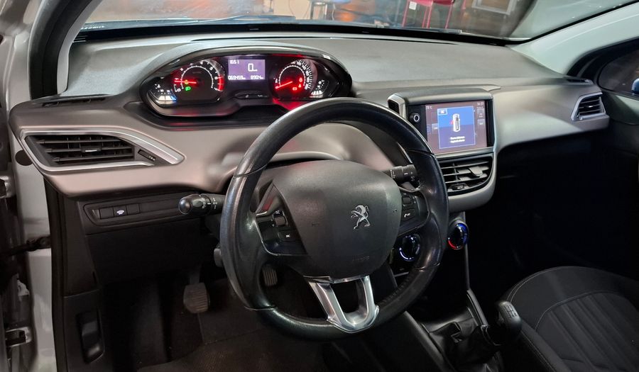 Peugeot 208 1.6 ALLURE Hatchback 2016