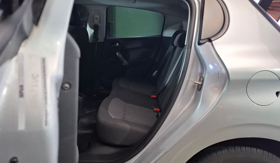 Peugeot 208 1.6 ALLURE Hatchback 2016