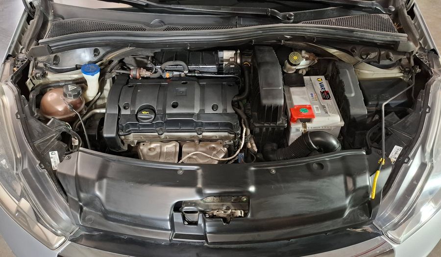 Peugeot 208 1.6 ALLURE Hatchback 2016