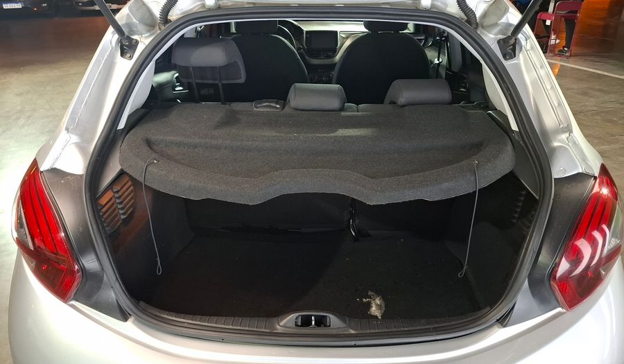 Peugeot 208 1.6 ALLURE Hatchback 2016