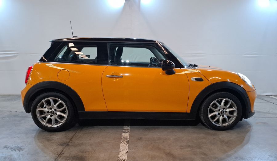 Mini Cooper 1.5 COOPER PEPPER AT Hatchback 2016