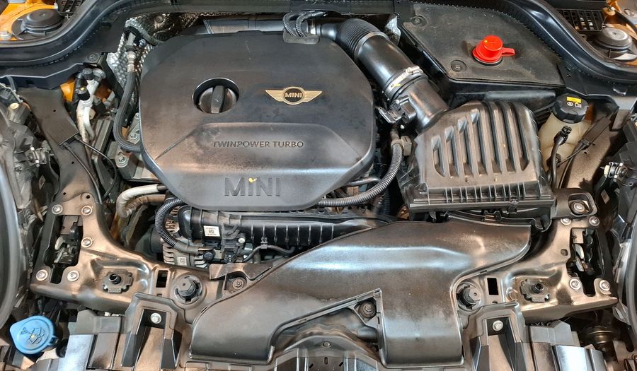 Mini Cooper 1.5 COOPER PEPPER AT Hatchback 2016