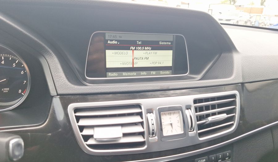 Mercedes Benz Clase E 2.0 200 AUTO Sedan 2015