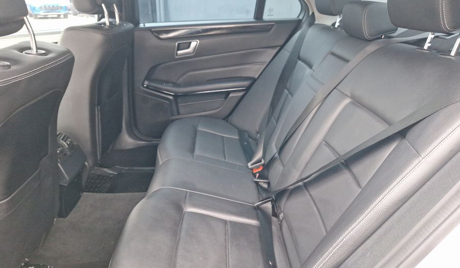 Mercedes Benz Clase E 2.0 200 AUTO Sedan 2015