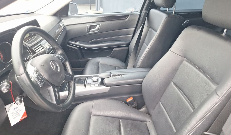 Mercedes Benz Clase E 2.0 200 AUTO Sedan 2015