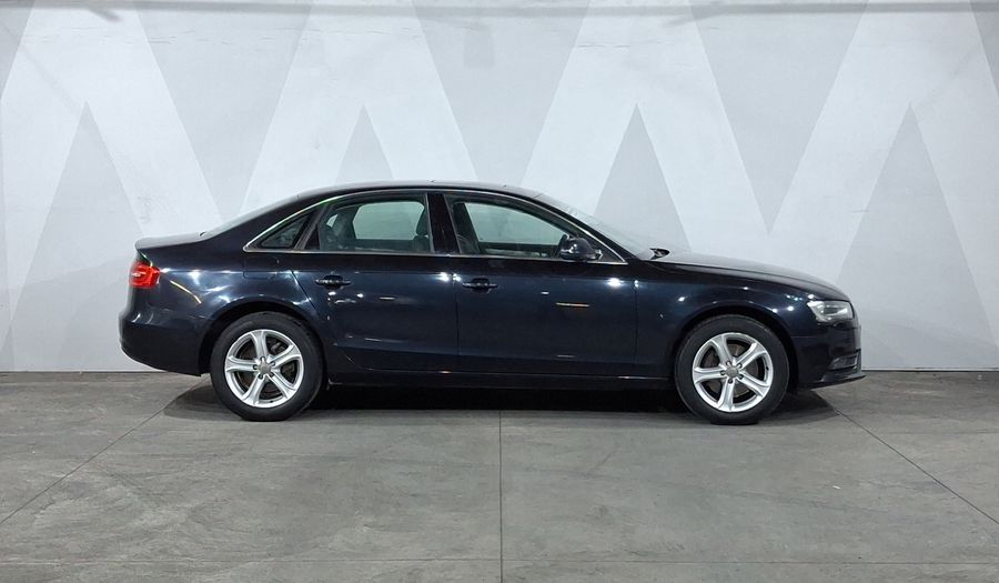 Audi A4 2.0 TFSI TRENDY PLUS MULTITRONIC Sedan 2013