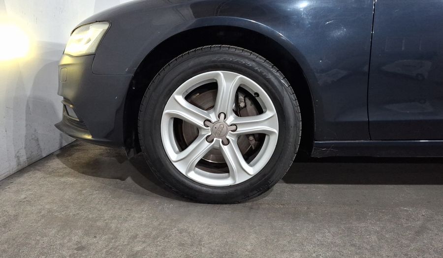 Audi A4 2.0 TFSI TRENDY PLUS MULTITRONIC Sedan 2013