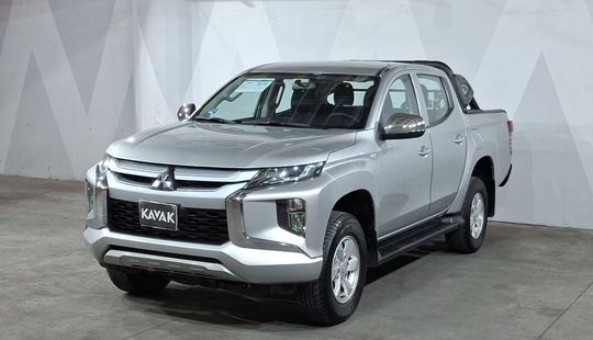 Mitsubishi • L200
