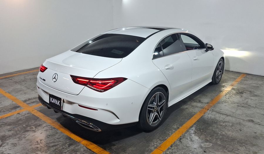 Mercedes Benz Clase Cla 1.3 CLA 200 SPORT DCT Coupe 2020