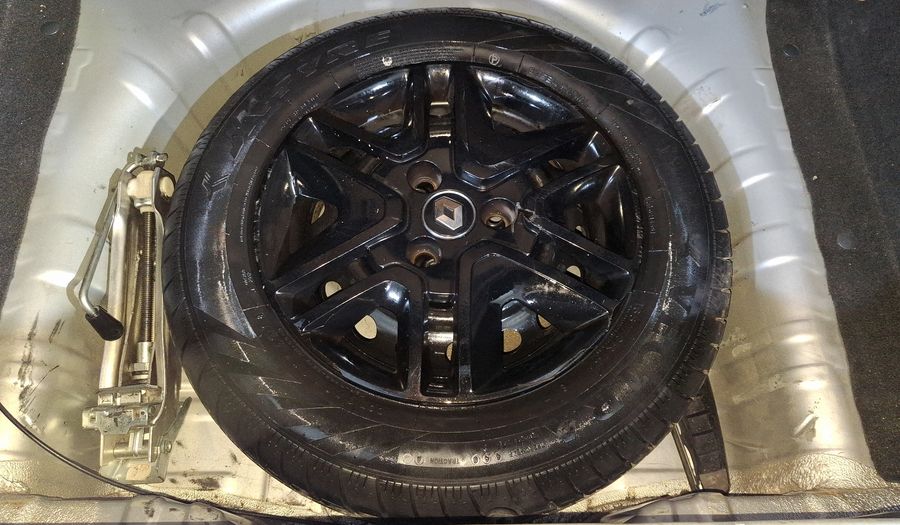 Renault Kwid 1.0 OUTSIDER Hatchback 2019