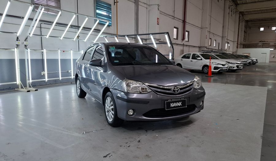 Toyota Etios 1.5 XLS Sedan 2014