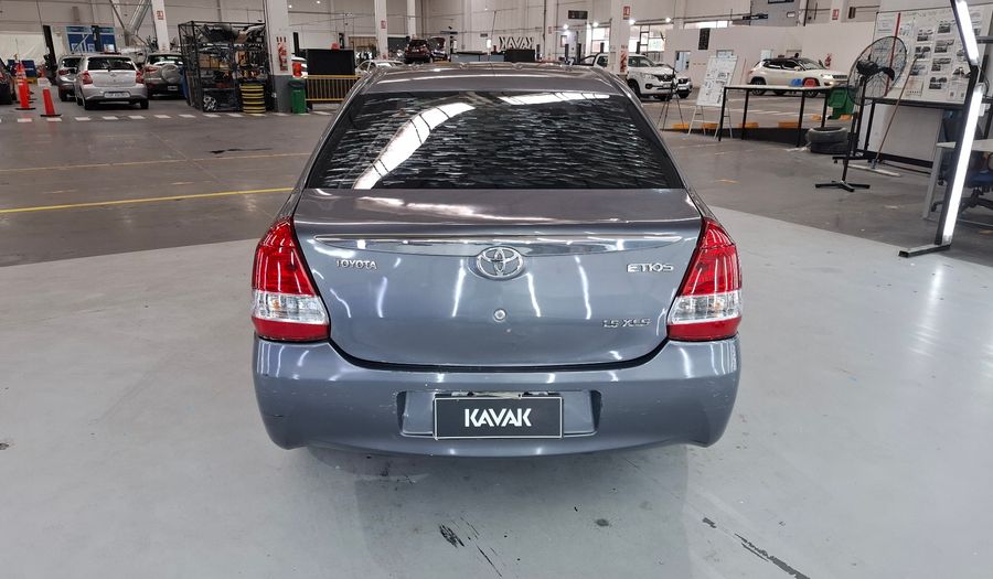 Toyota Etios 1.5 XLS Sedan 2014