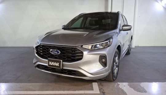 Ford • Escape
