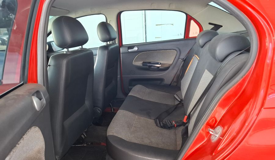 Volkswagen Voyage 1.6 COMFORTLINE PLUS I MOTION Sedan 2014