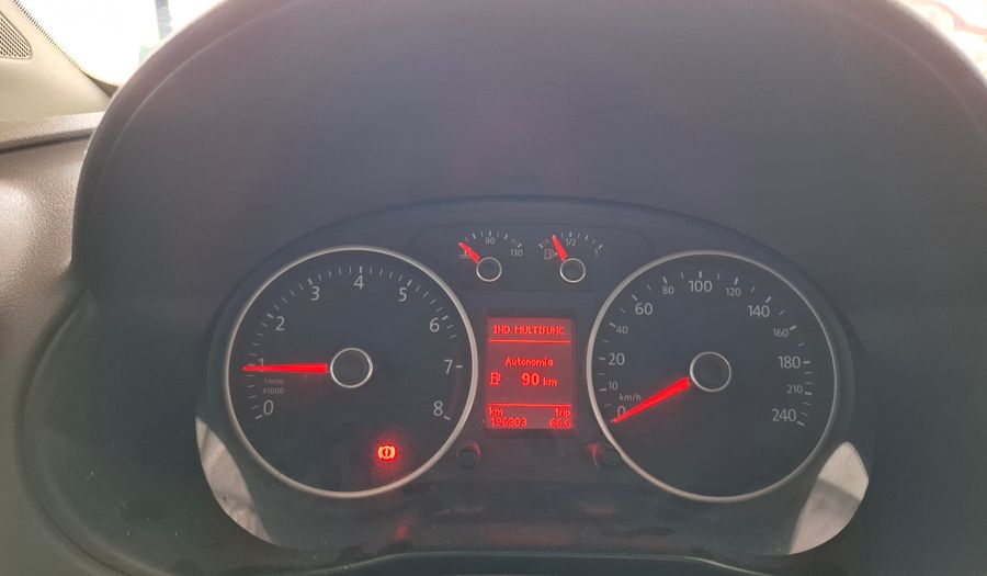 Volkswagen Voyage 1.6 COMFORTLINE PLUS I MOTION Sedan 2014