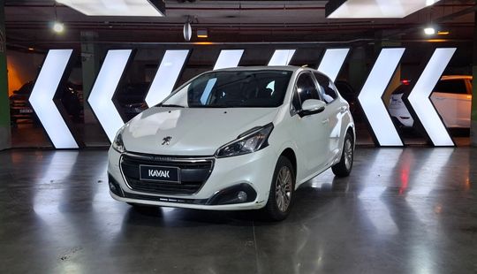 Peugeot • 208