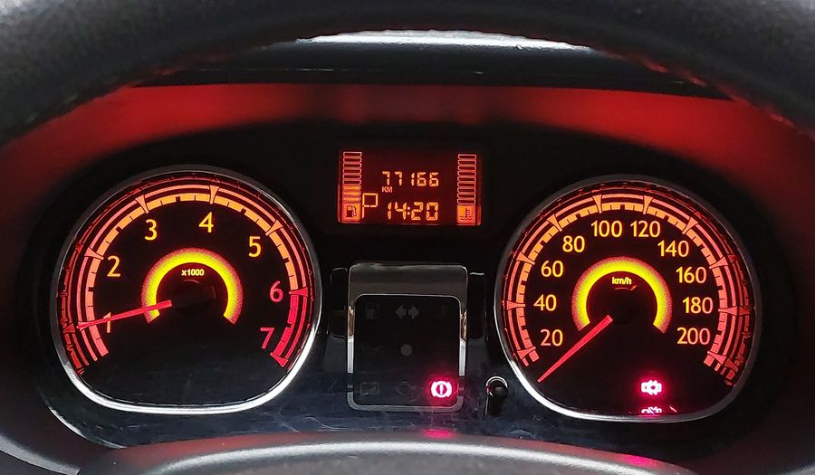 Renault Sandero 1.6 16V HI-FLEX PRIVILEGE AUTO Hatchback 2014