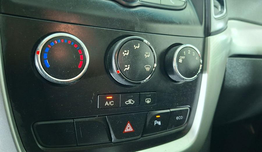 Chevrolet Captiva 2.4 AUTO LS Suv 2017